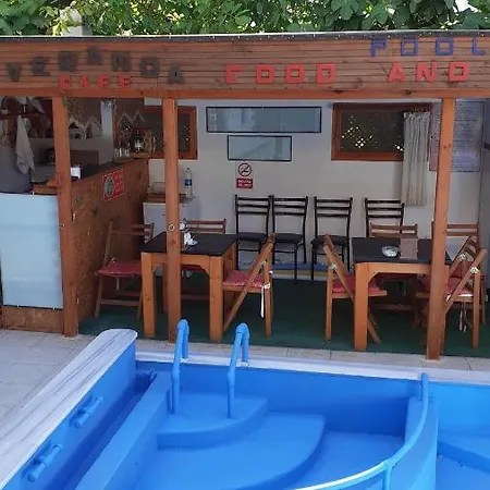 Efua Hotel